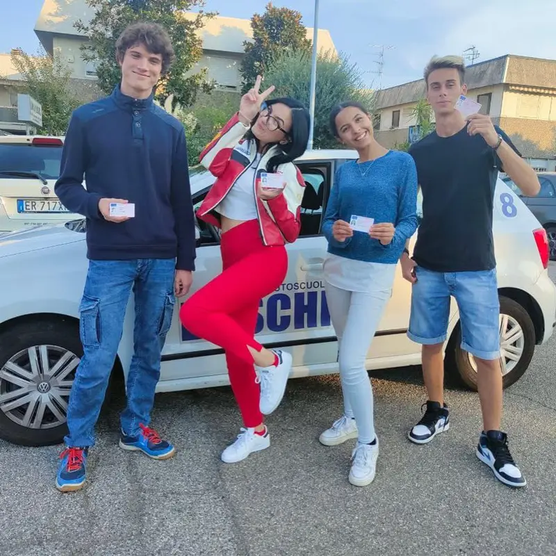 autoscuola-boschi-casalecchio-di-reno-neo-patentati-chi-siamo